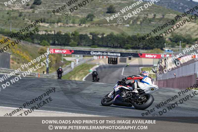 cadwell no limits trackday;cadwell park;cadwell park photographs;cadwell trackday photographs;enduro digital images;event digital images;eventdigitalimages;navarra;no limits trackdays;peter wileman photography;racing digital images;trackday digital images;trackday photos